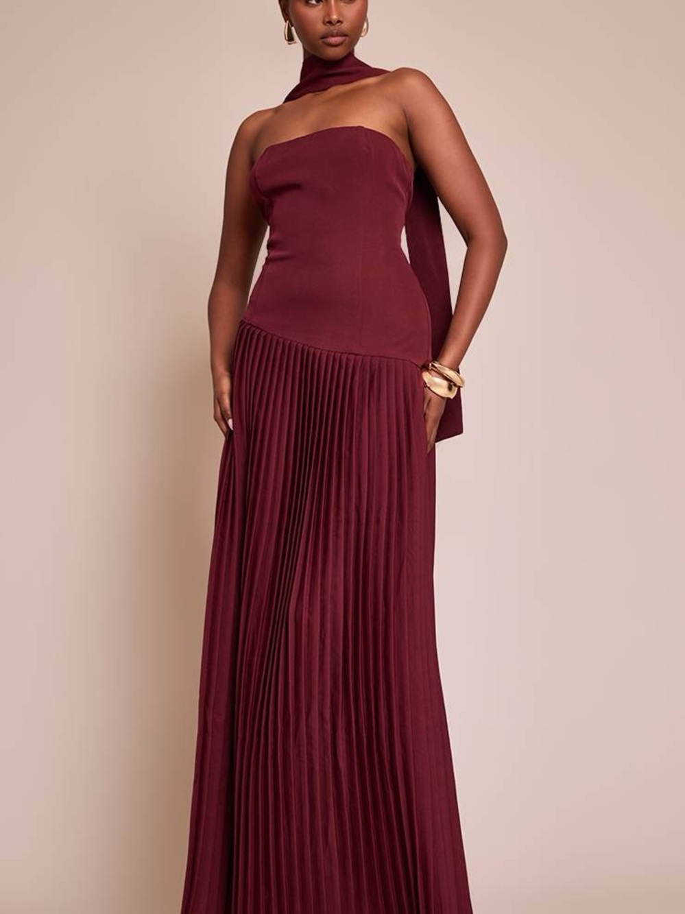 NWT PrettyLittleThing Wine Asymmetrical Pleated Neck Scarf Maxi Gown US 12 L 16